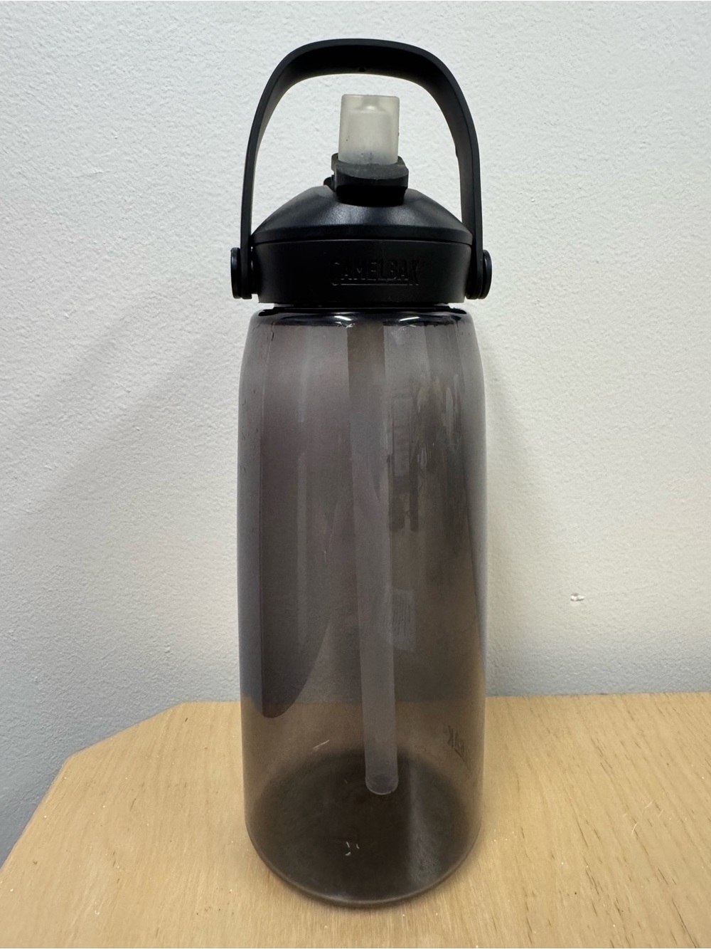 Camelbak 33oz Water Bottle in Smoke Gray with Locking Straw Lid
